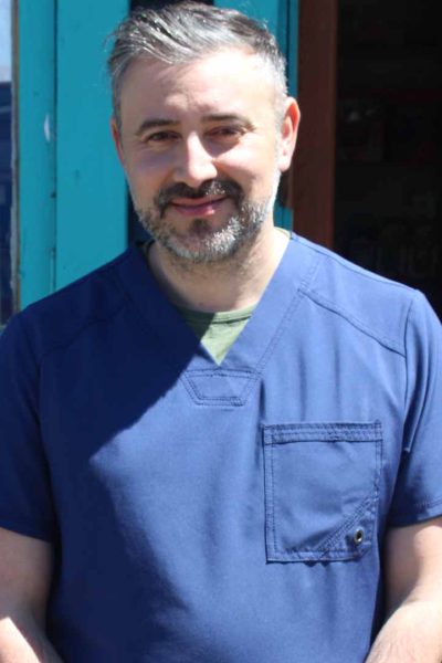 Dr. Victor Uribe